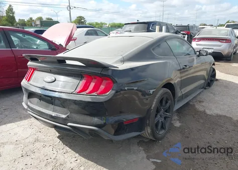2018 Ford Mustang Ecoboost z USA, uszkodzony, nr VIN 1FA6P8TH8J5114022